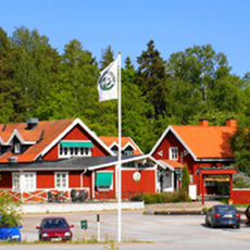 Klubbhuset på Ängsö Golfklubb. Foto: Pressbild