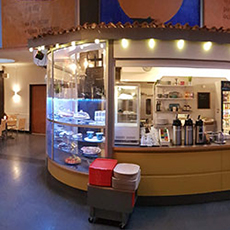 Serveringsdesken inne på Café Växhuset. Foto: Pressbild