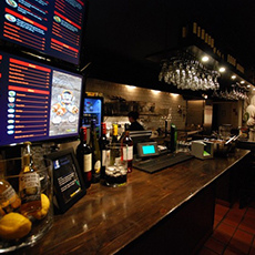 Visar baren inne på Tacobar. Foto: Pressbild